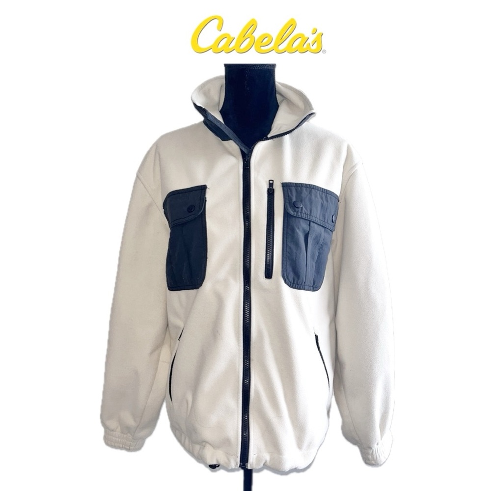 Cabela’s For Women Ivory & Black Fleece Jacket With Full Zip Closure & Pockets